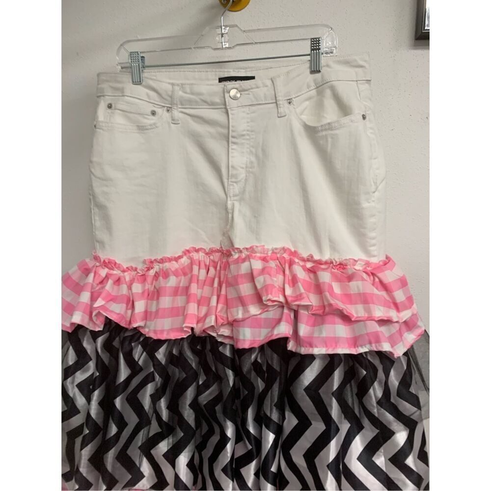 Handmade Upcycled denim ruffled skirt - Picture 6 of 6